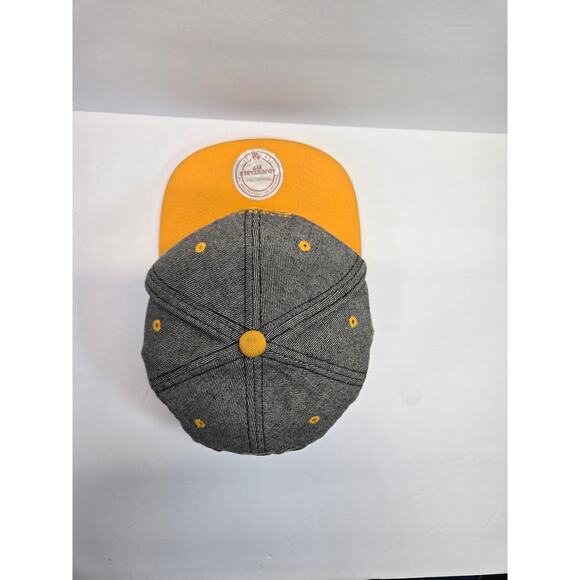 Mitchell & Ness Golden State Warriors Gray / Yellow Cap - One Size - Strapback - Picture 3 of 6